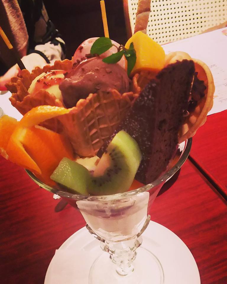 レストランパーラージン